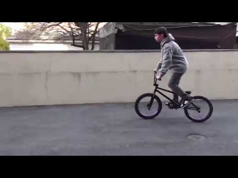 how to do a bunny hop - follow me on instagram@ flybiker96 http://www.facebook.com/Epicbmxdit sub to my new channel youtube.com/mrbmxyderz.