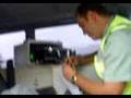 Cantautor en furgón de atestados Guardia Civil