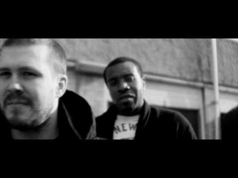 REWD ADAMS - BUY SINGLE HERE: http://itunes.apple.com/gb/album/everyday-feat-black-ripper/id378404612 www.twitter.com/SkandalMusic www.twitter.com/BlackTheRipper Directed...