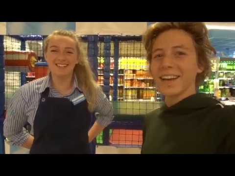 Werken in een supermarkt? | TEIMEN VLOGT VOOR DROOMREIS #8