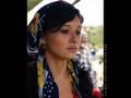 EZO GELiN NURGÜL YESiLÇAY (ÖZEL)