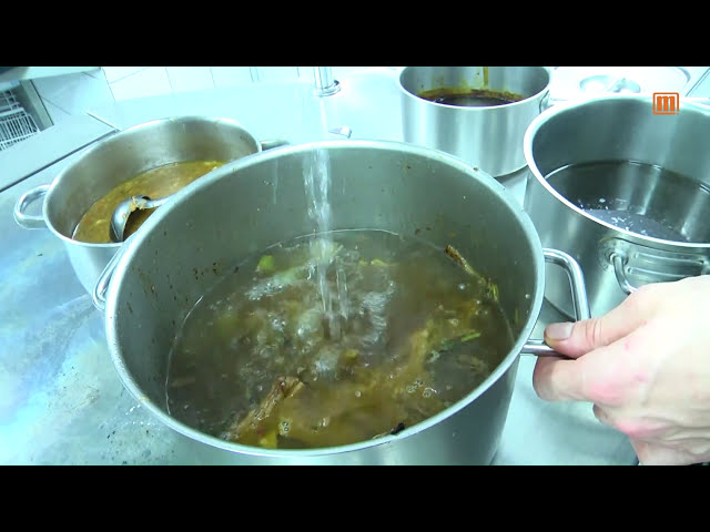 DIY | Wie macht man eine Jus - Grundsoße? 
