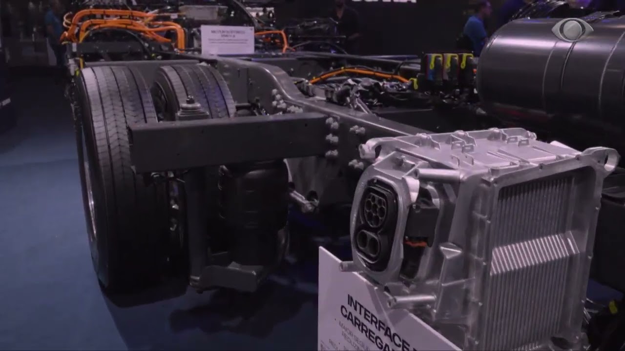 SCANIA BUSCA MECÂNICOS EM TODO O BRASIL