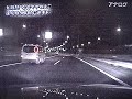 爆走スカイラインと大激怒する関西のワンボックスカー運転手です。