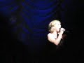 Kelly Clarkson - Because of You live Kelly Clarkson - Because of You live