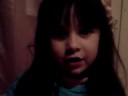 Stefanie de Sousa, tem 5 anos mora em Lages SC e adora o grupo Tihuana então ela canta Tropa de Elite!