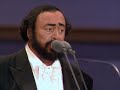 Three Tenors singing 