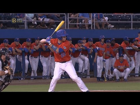Florida Freshman Catcher Hits 4-Home Runs In A Single Game