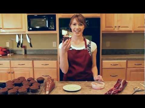 how to fill a cupcake