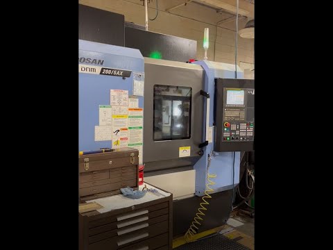 2015 DOOSAN DNM 200/5AX Vertical Machining Centers | Automatics & Machinery Co. (1)