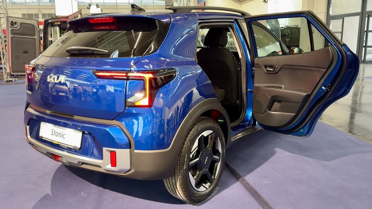 New KIA STONIC 2026 - PRACTICALITY test, smart SEAT BELT holders, roof rails & TRUNK