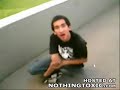 Skatista Quebrando o Bra�o