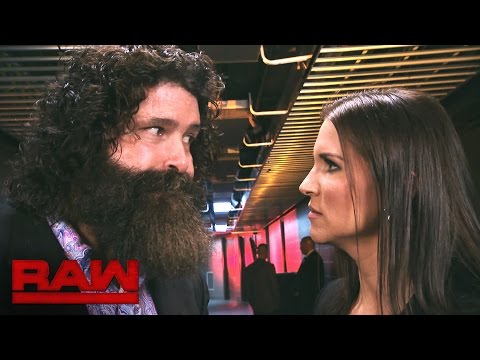 Stephanie McMahon denies any collusion with Triple H: Raw, Sept. 5, 2016