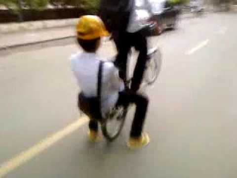 Xboy - X-boy video Fly bike ជាក្រុមបង្ហោះកង់ពិសេសនៅរាជធានីភ្នំពេញ ជាល្បែងកំសាន្ត...