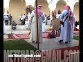 ما استطعت التعرف على القصيدة .. ارجو ممن يعرفها انه يرسلها لي على الايميل