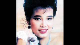 พุ่มพวง ดวงจันทร์ ในดวงใจ