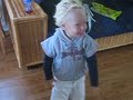 Sem zingt voor zijn Spaanse vriendinnetje Julia