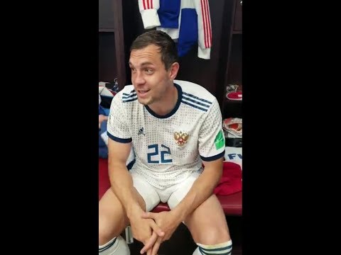 Русский Футболист Дрочит