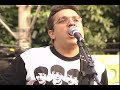 Quo-Tzar tocando Pretty Woman e While My Guitar Gently Woman