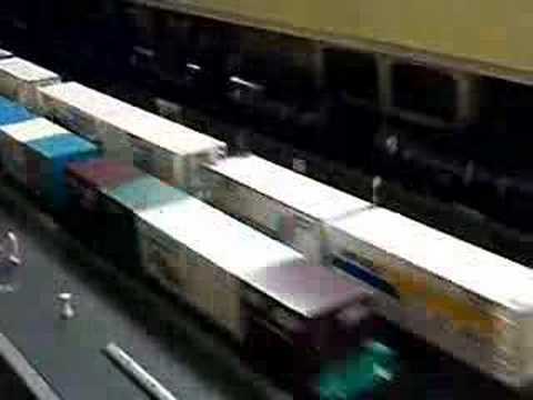 Nゲージ　コンテナ列車すれ違い