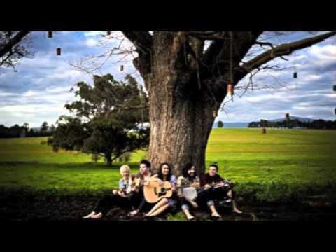 thepaperkitesband - Definitely my favourite Paper Kites song. I do not own this. :) Sorry about the blurry photo.