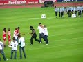 kamini chante son titre marly gaumont en avant premi�re du meeting de lille-m�tropole � villeneuve d'ascq le 8 juin 2007 ...