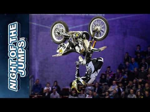 NIGHT of the JUMPs Berlin 2014 - Libor Podmol Crash