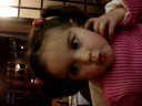 Issa comendo pizza