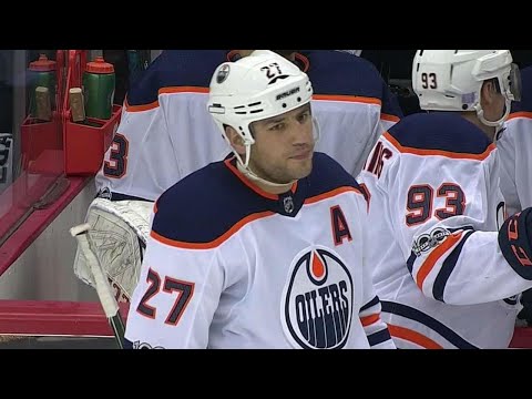 Video: No goal for Oilers' Lucic due to interference with Capitals' Holtby