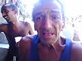 zaru depois de apanhar do irm�o