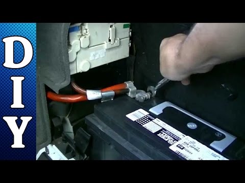 How to Remove and Replace a Car Battery – BMW 5 and 7 Series
