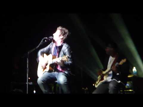 Beautiful Day / Free Fallin - Lee DeWyze (Chicago 9/24)