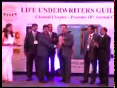 how to become lic agent