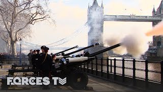 How To Do A Royal Gun Salute For The Queen | Forces TV