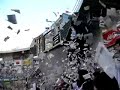 ロッテ・諸積選手の引退セレモニー外野スタンドは新聞紙紙ふぶきで諸積選手を 盛大に祝福