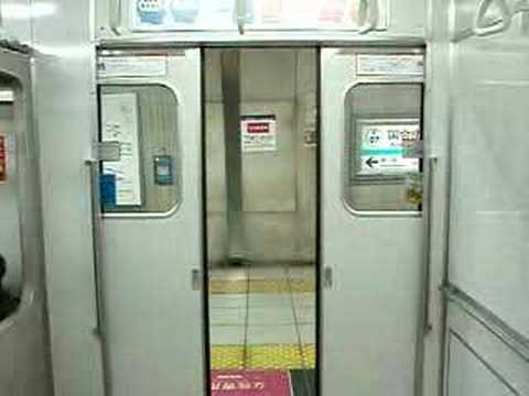 東京メトロ千代田線6102Ｆ　閉扉