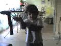 harlen qui danse la tecktonik
