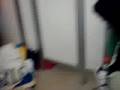 ... mientras tanto en el baño de las mujeres