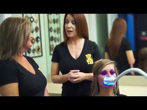 how to whiten your teeth in a tanning bed