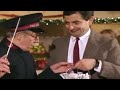 Mr Bean - Salvation Army Carols -- Weihnachtslieder der Heilsarmee