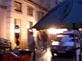 me encontr� de repente con catherine deneuve en la rue quincampoix y le hice un video mientras unos de seguridad me lo imped�an