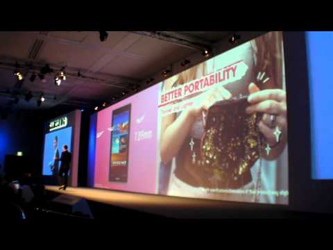 Samsung Galaxy Tab 7.7, Super AMOLED Plus, 1.4Ghz Dual-core, Honeycomb 3.2 with TouchWiz UI
