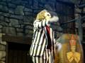 videos de Beetle-Juice does the robot.