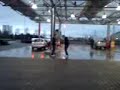 Stiefel und Bolle - Jumpstyle an der Tanke
