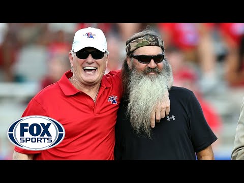 Bradshaw on backing-up Duck Dynasty star Phil Robertson at QB Bradshaw on backing-up Duck Dynasty star Phil Robertson at QB