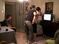 baila con el hula hop de la wii en parejas