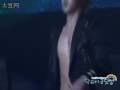 videos de 080104 Super Show Encore YESUNG BARE CHEST