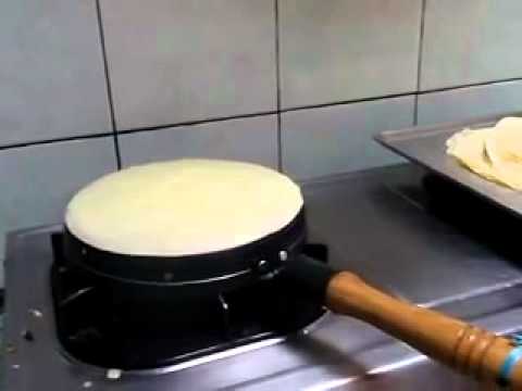 Cara Membuat Kulit Lumpia & Risol . Info Wajan Kuwalik: 031-8708071 -