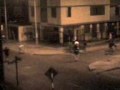 Una pelea entre pandilleros de Viñedos y Sagitario(Surco)y la policia no hace ni mierda por controlarlos.Hasta cuando carajo!!
