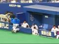 08/09/22　ドアラと選手のベンチ前、パオロンもいるよ